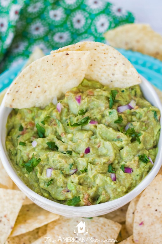 The Best Easy & Flavorful Guacamole Recipe2