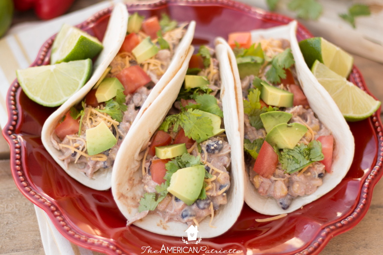 Easy Crockpot Creamy Chicken Tacos