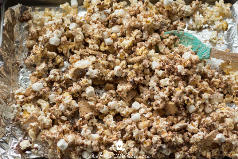 Easy Smores Popcorn Recipe - An easy-to-make, no-bake sweet treat for a party or get-together! Cute addition to a camping-themed party!