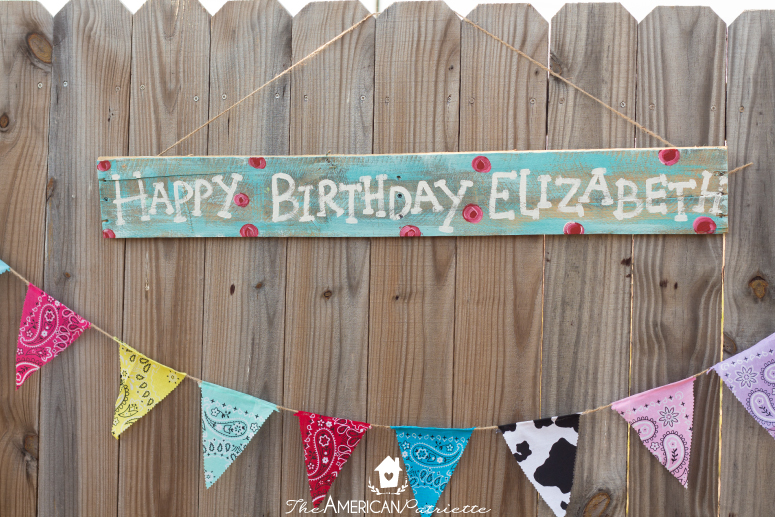 Easy Western Pennant Bandana Banner