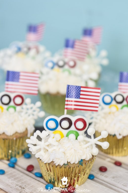 Winter Olympic Cupcakes with Candy Snowflakes The American Patriette