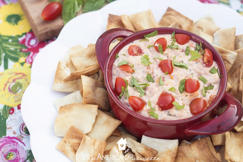 Easy Crock Pot Cheesy Caprese Queso