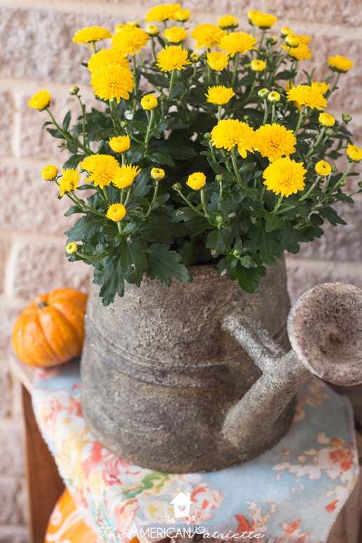 Ideas for Decorating a Small Front Porch for Fall - The American Patriette