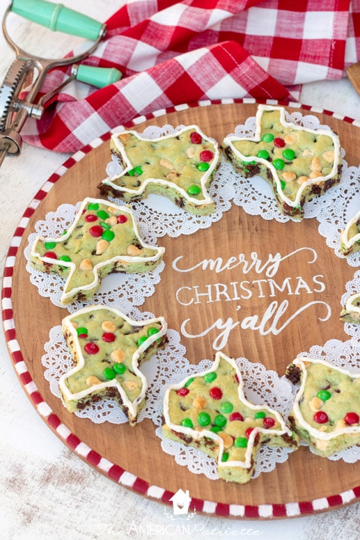 DIY Rustic Farmhouse-Style Christmas Cookie Platter