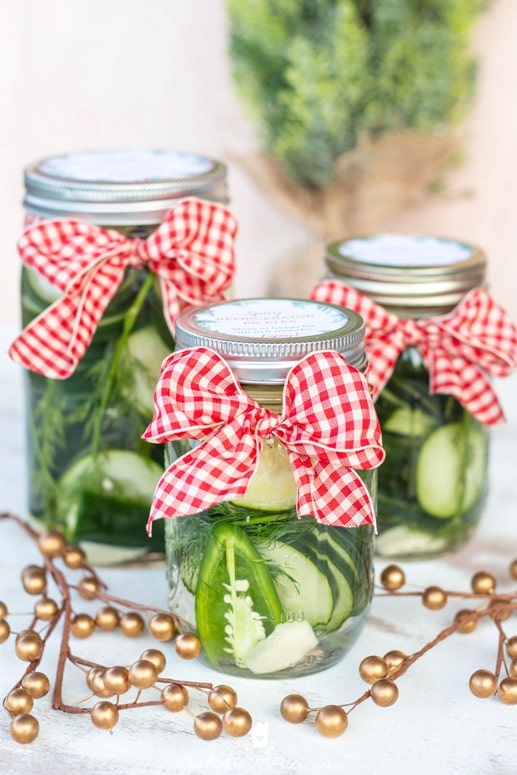 Easy Homemade Pickles for Christmas Gifts 