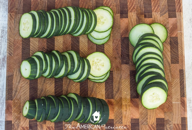 Easy Homemade Pickles for Christmas Gifts 
