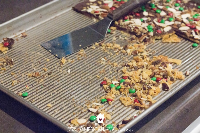 Easy Christmas Saltine Nutcracker Toffee