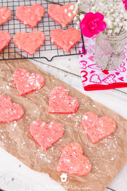 Easy Heart-Shaped Strawberry Cake Mix Valentine Cookies