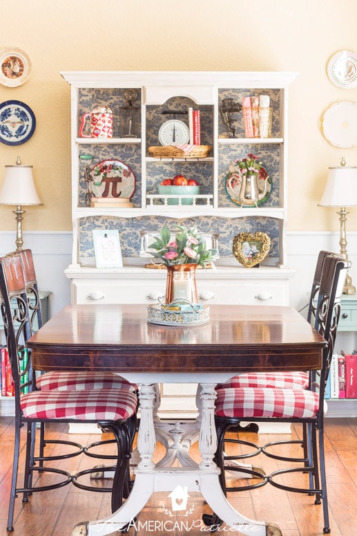 Farmhouse Valentine's Day Décor - American Farmhouse Style