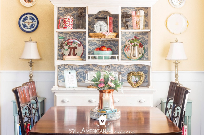 Easy Farmhouse Style Valentine Decor for your Kitchen