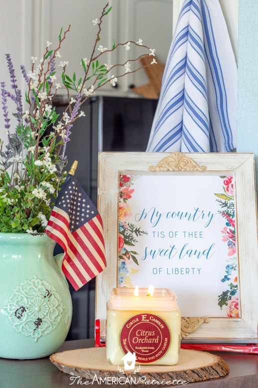 Cottage Farmhouse Style Patriotic Home Decor Ideas