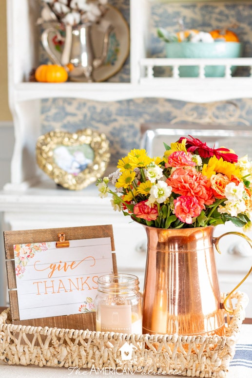 Colorful Rustic Country Cottage Fall Decor Ideas