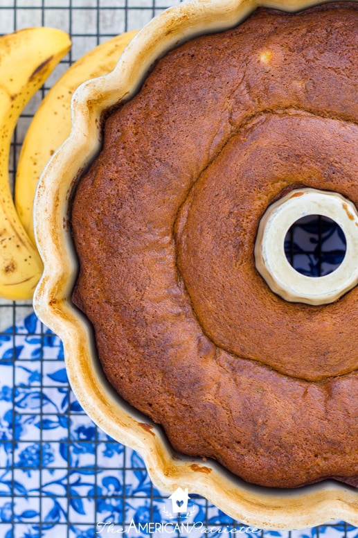 https://theamericanpatriette.com/wp-content/uploads/2019/08/The-Best-Banana-Bread-Ever-4.jpg