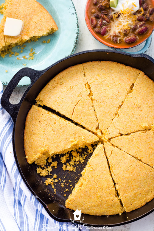 https://theamericanpatriette.com/wp-content/uploads/2019/10/The-BEST-moist-skillet-cornbread-11.jpg