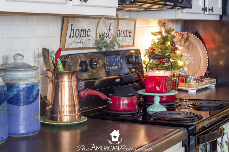 Farmhouse Christmas Kitchen Decor Ideas