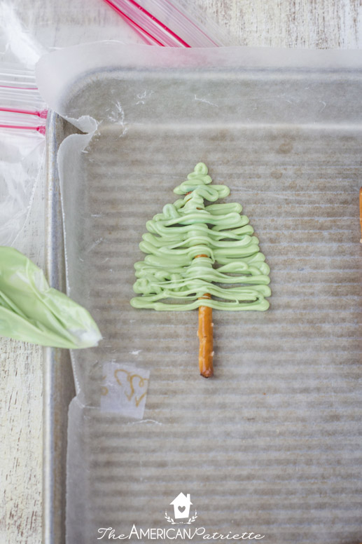 Easy Chocolate Christmas Tree Pretzel Sticks