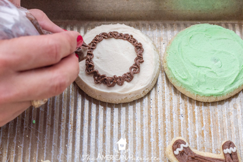 How to decorate sugar cookies like a pro