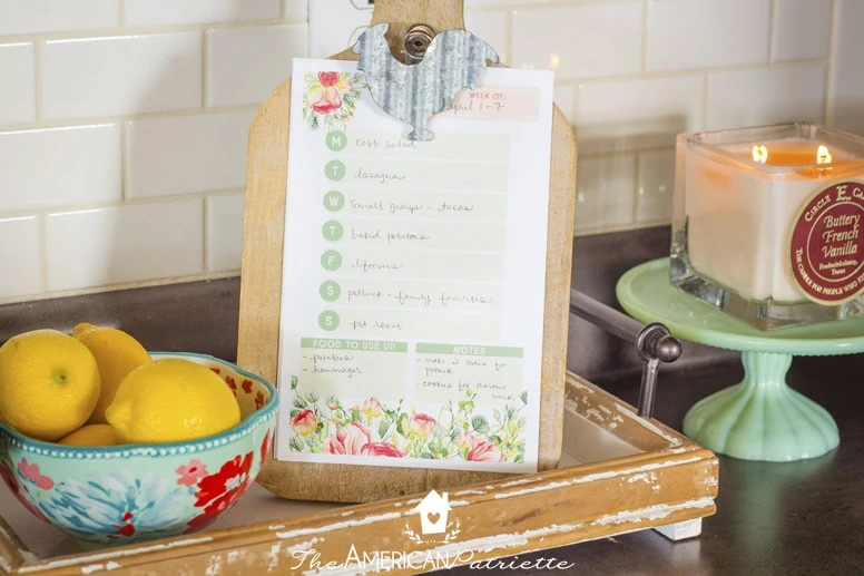 Spring Farmhouse Decorating Ideas for your Kitchen