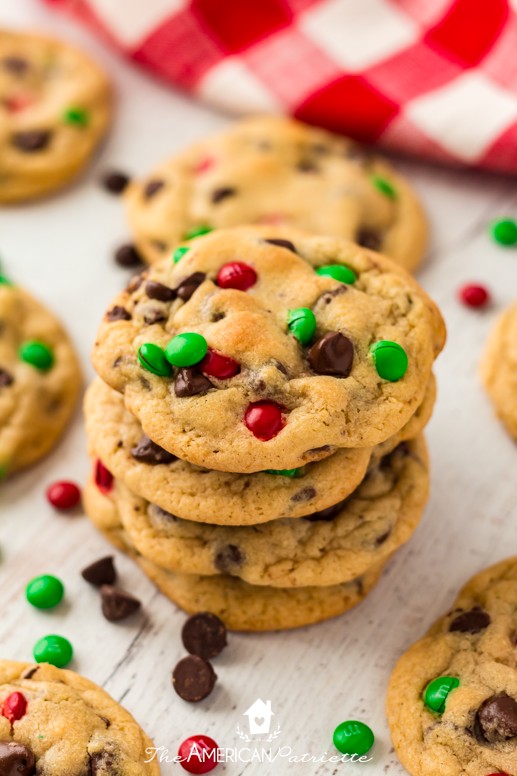 The BEST Christmas Chocolate Chip Cookies