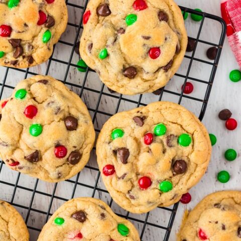 The BEST Christmas Chocolate Chip Cookies 