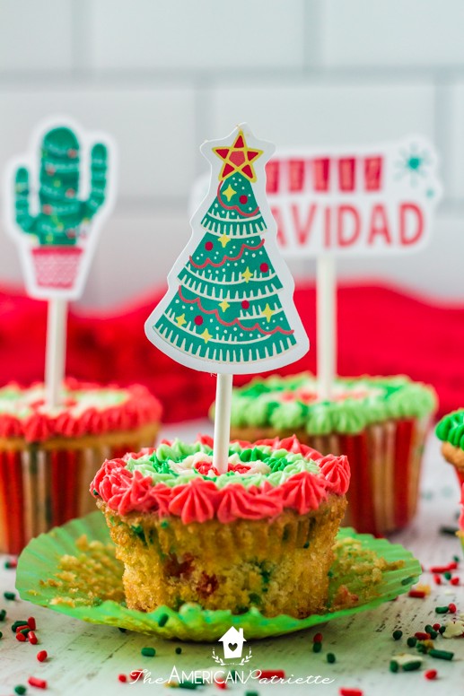 Christmas Funfetti Pinata Cupcakes