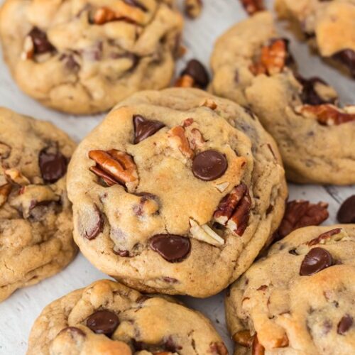 Chewy Chocolate Chip Pecan Cookies